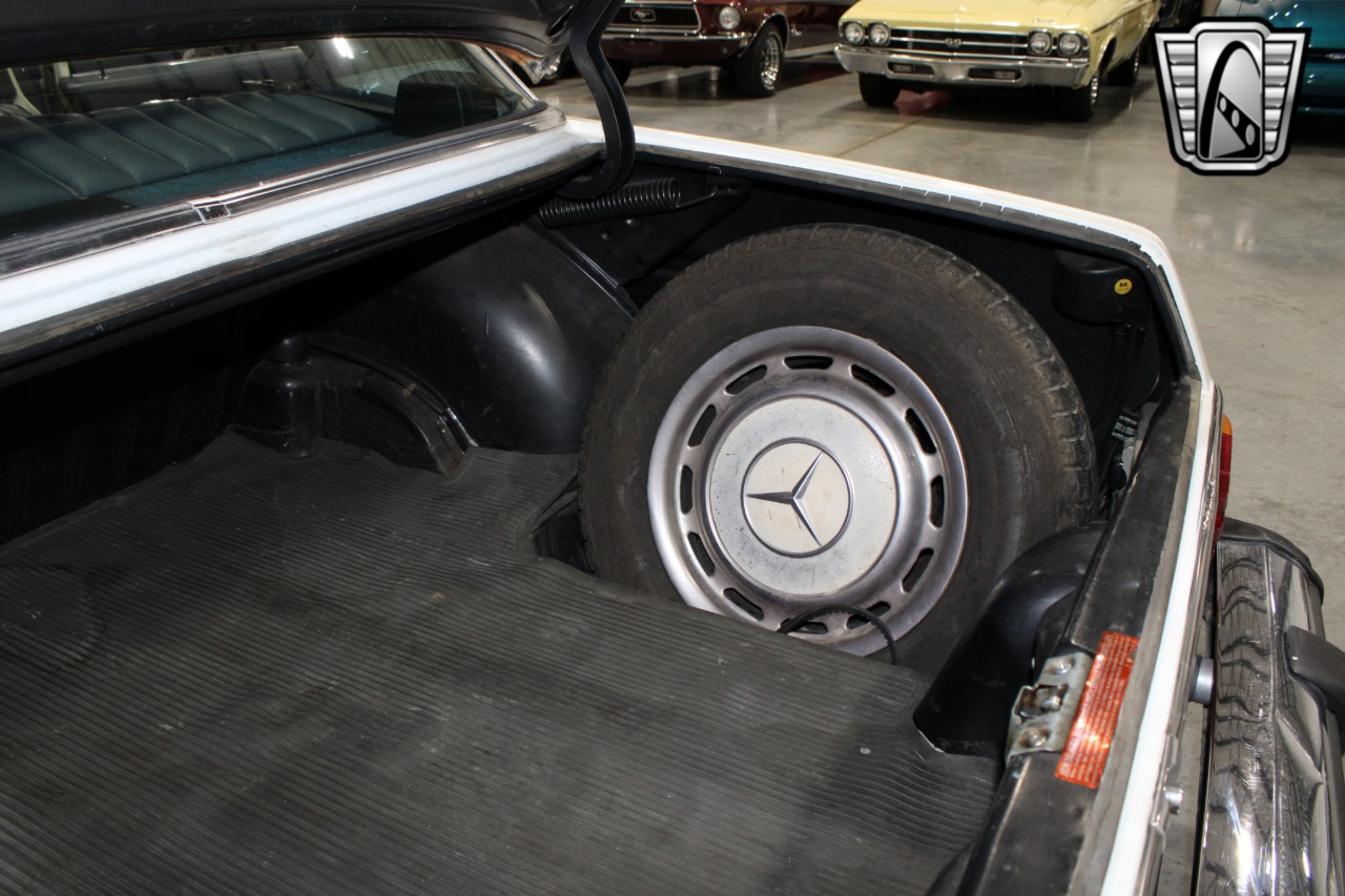 1974 Mercedes-Benz 115 93