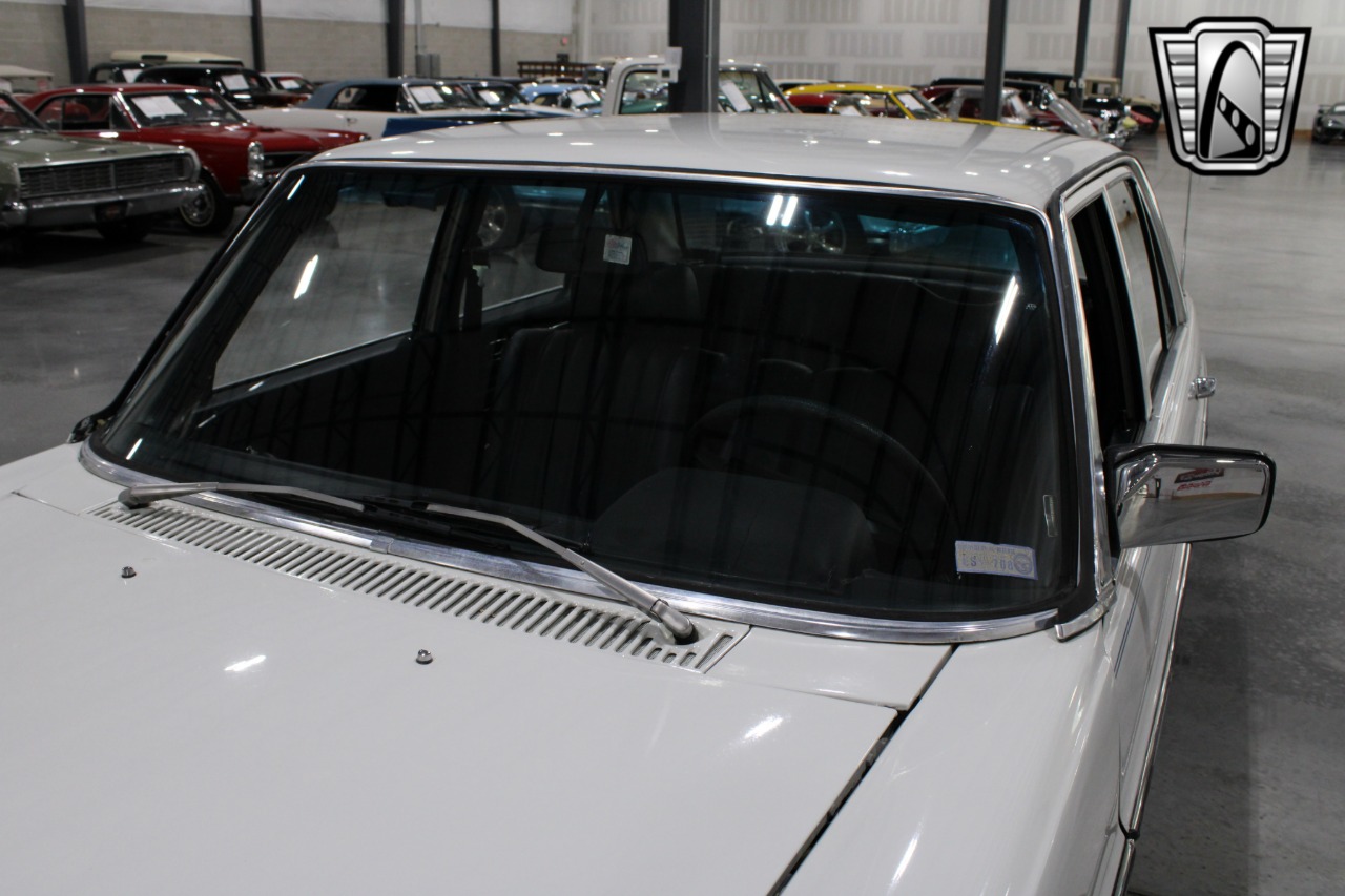 1974 Mercedes-Benz 115 58