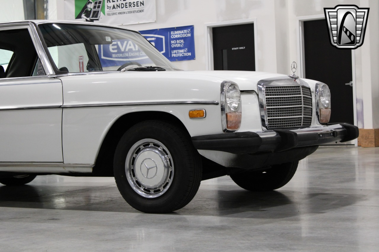 1974 Mercedes-Benz 115 85