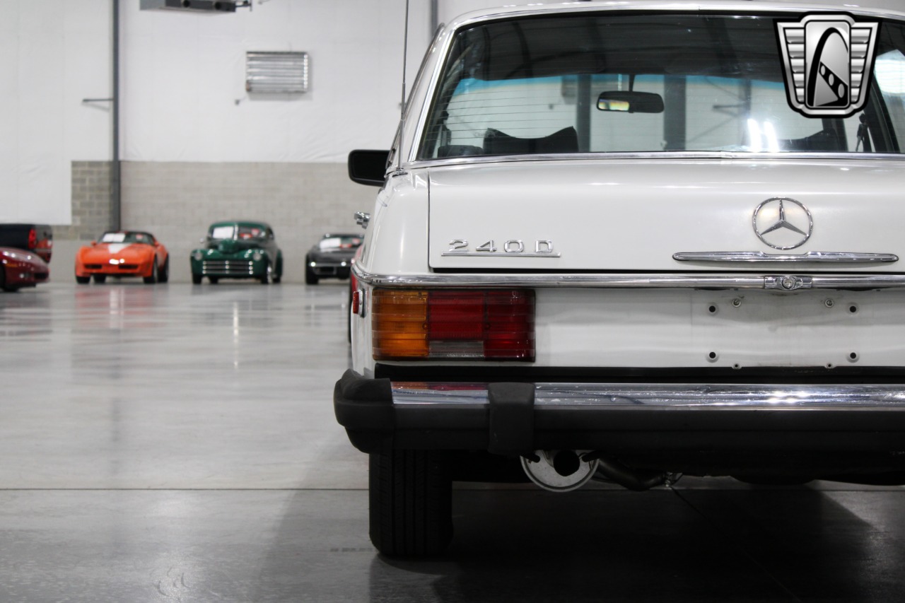 1974 Mercedes-Benz 115 66