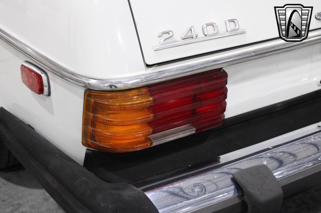 1974 Mercedes-Benz 115 67