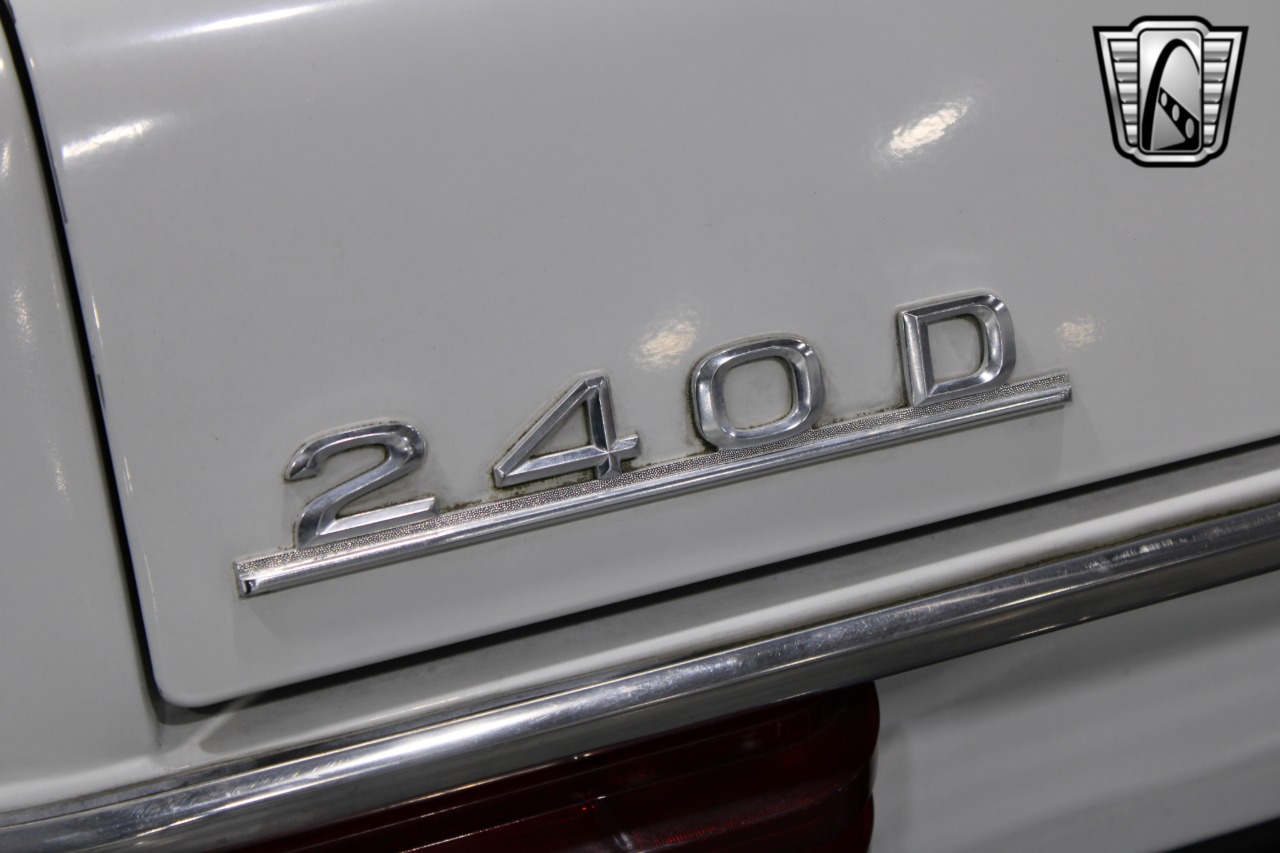 1974 Mercedes-Benz 115 68