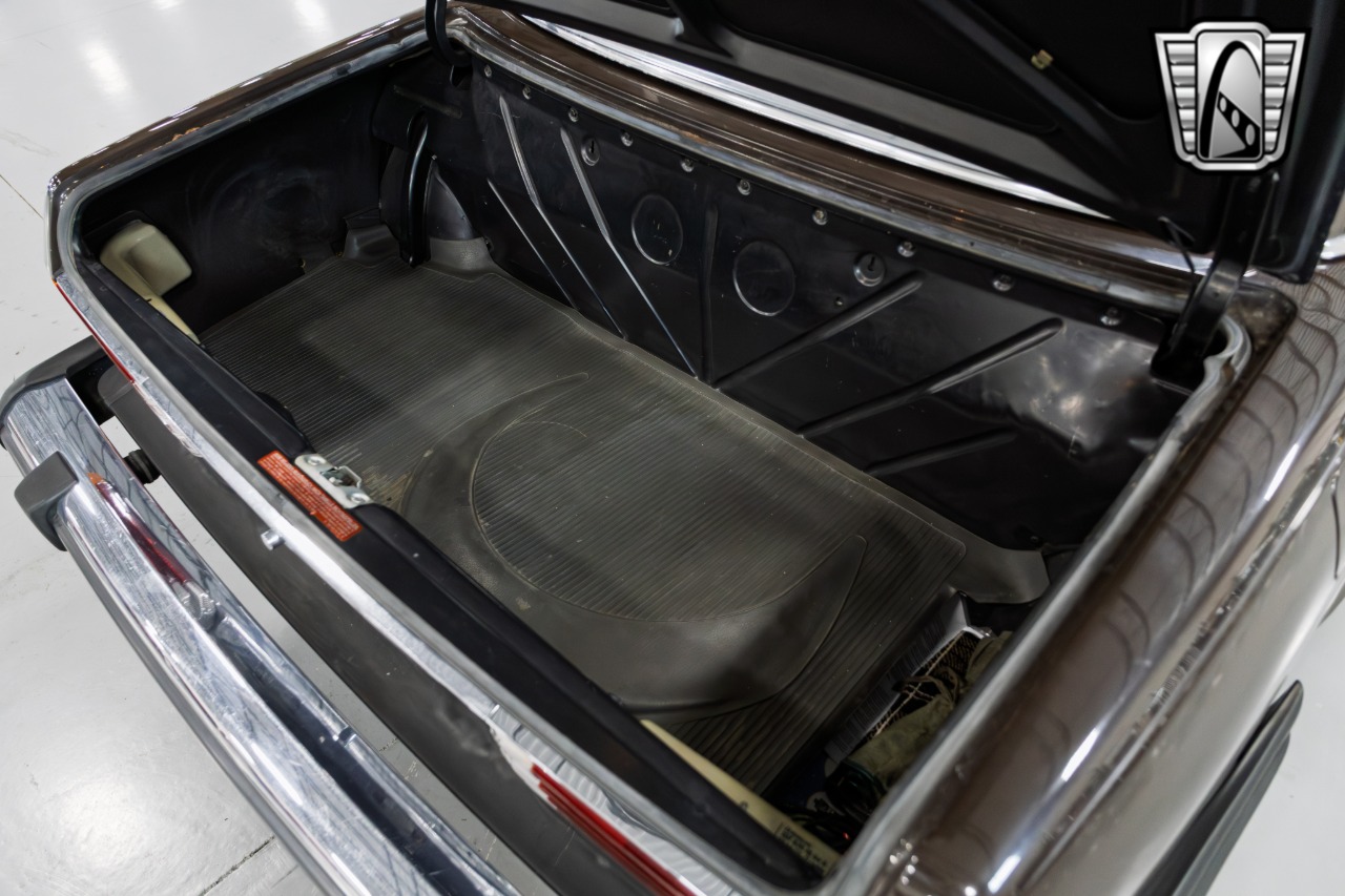 1974 Mercedes-Benz 450 SL 89