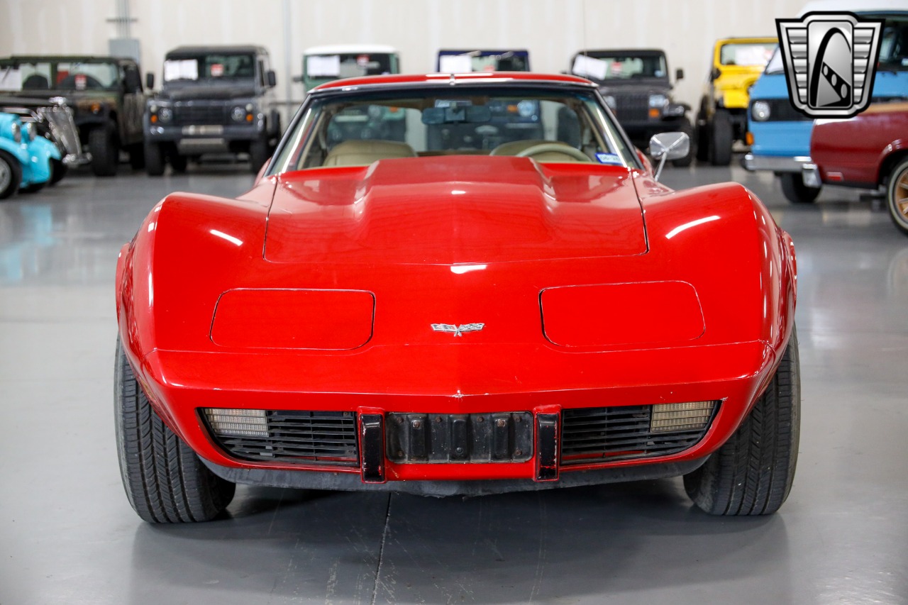 1977 Chevrolet Corvette 2