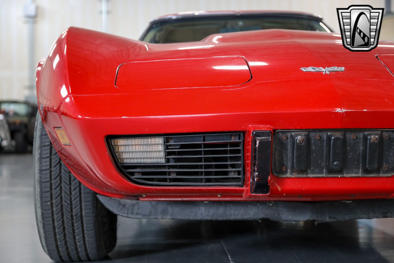 1977 Chevrolet Corvette 36