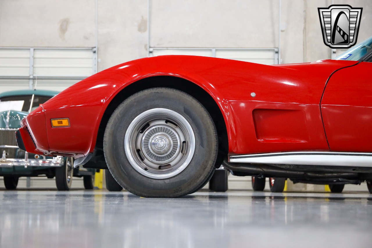 1977 Chevrolet Corvette 4