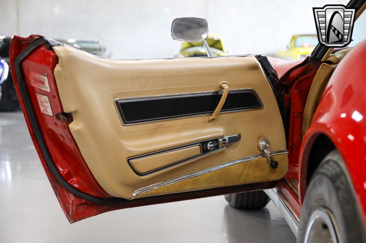 1977 Chevrolet Corvette 15