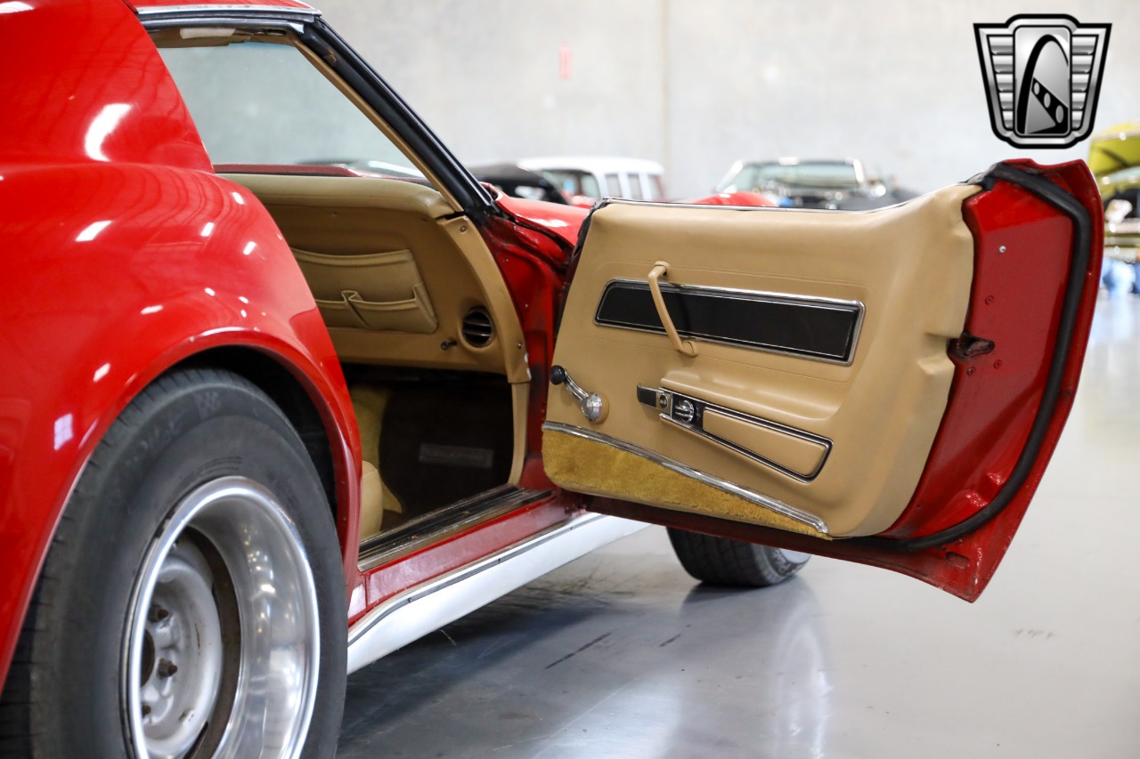 1977 Chevrolet Corvette 25