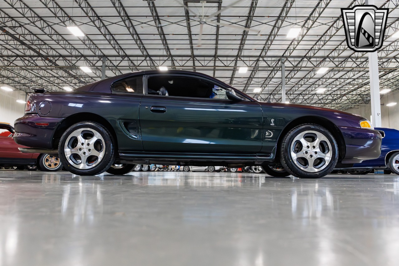 1996 Ford Mustang SVT Cobra 60