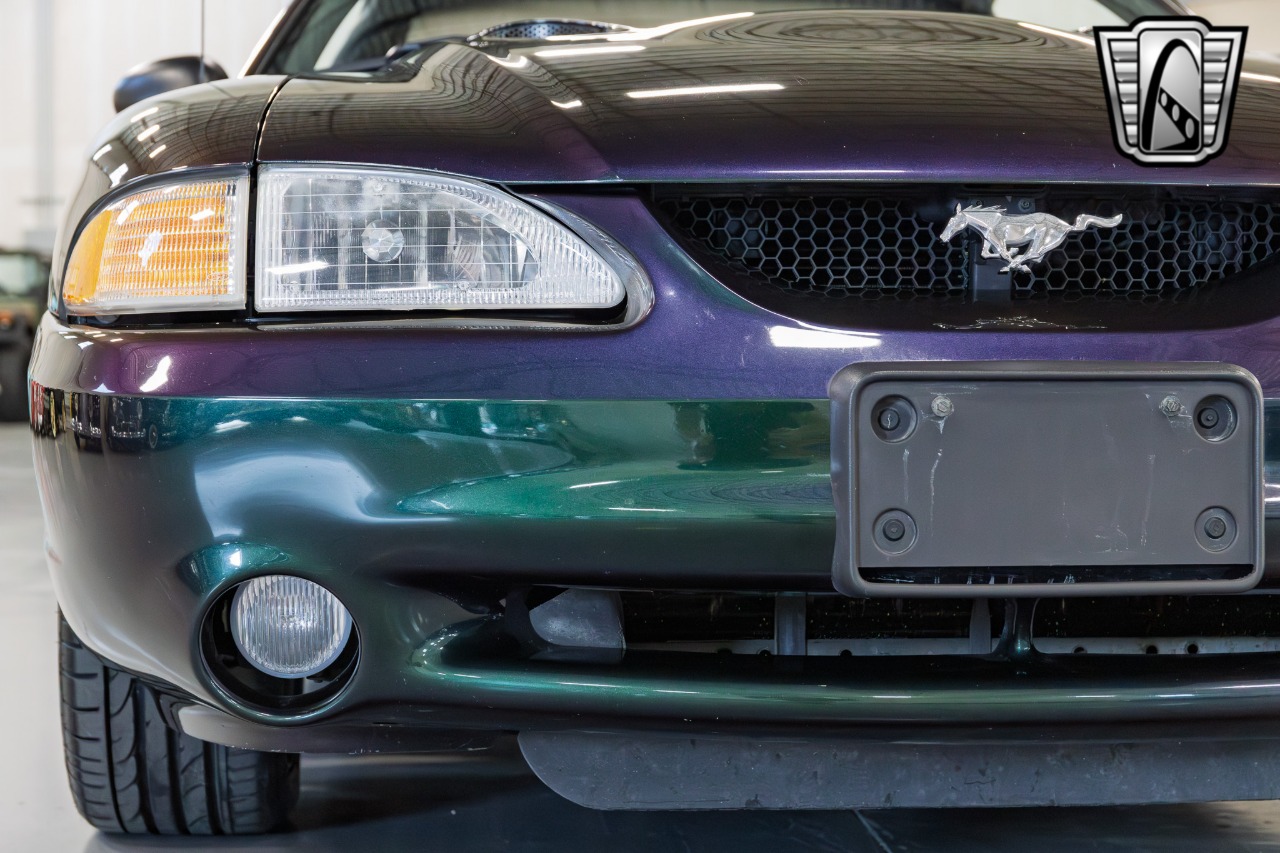 1996 Ford Mustang SVT Cobra 37