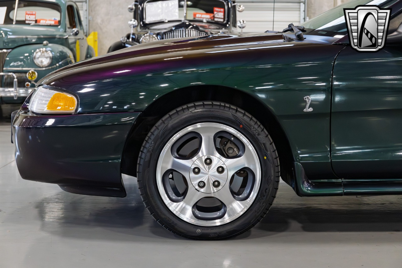 1996 Ford Mustang SVT Cobra 43