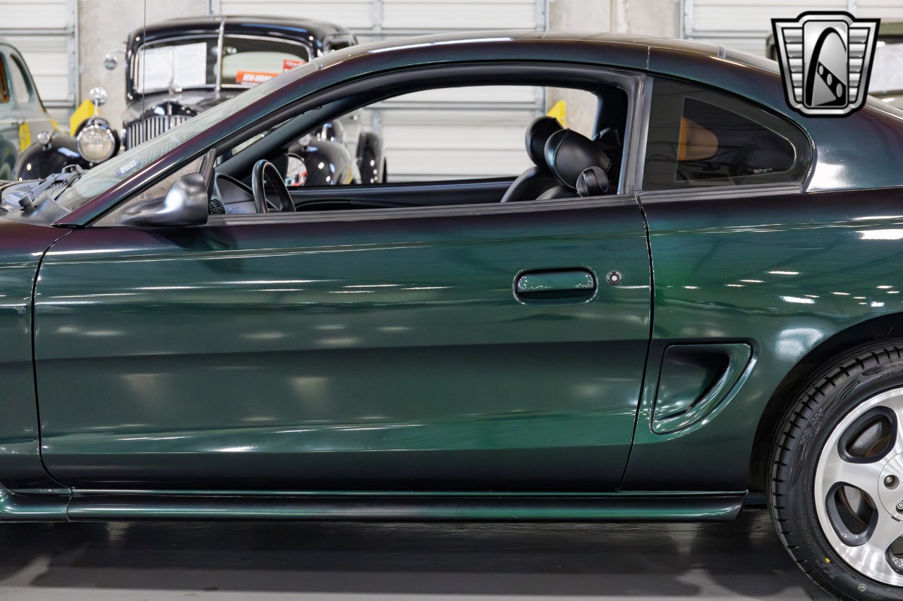 1996 Ford Mustang SVT Cobra 46