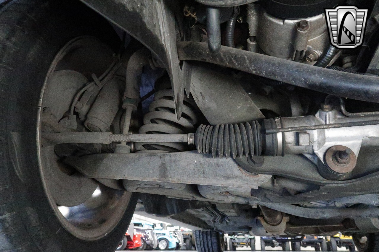 1996 Ford Mustang SVT Cobra 29