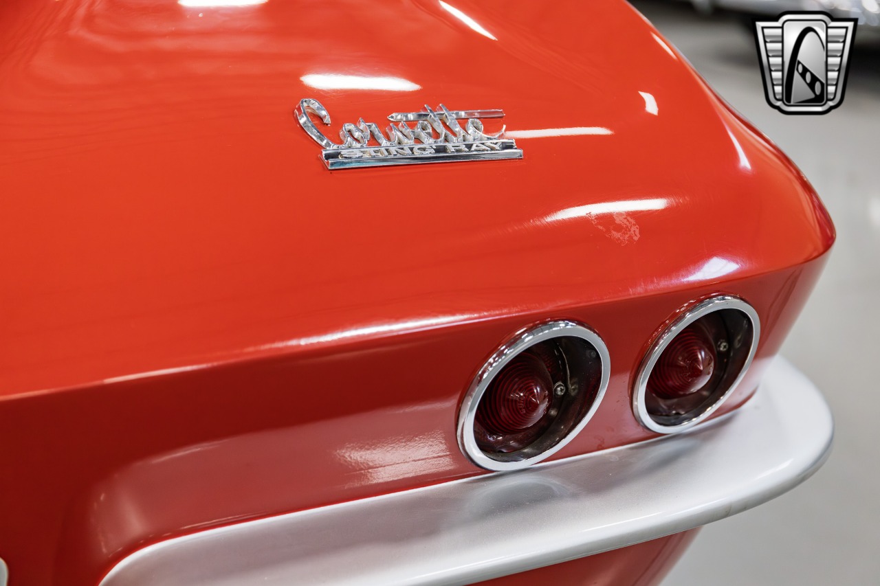 1963 Chevrolet Corvette Replica 11