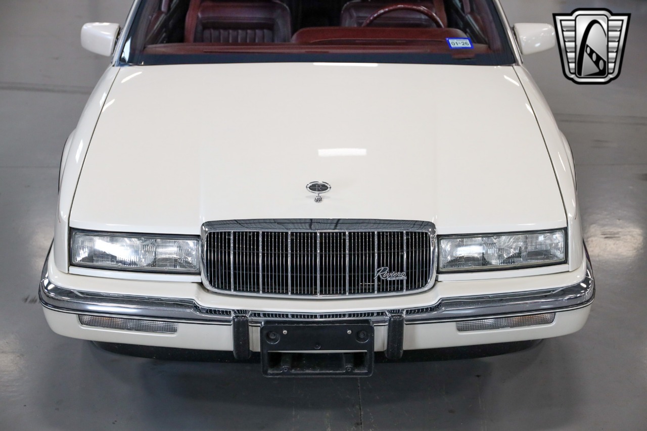 1991 Buick Riviera 35