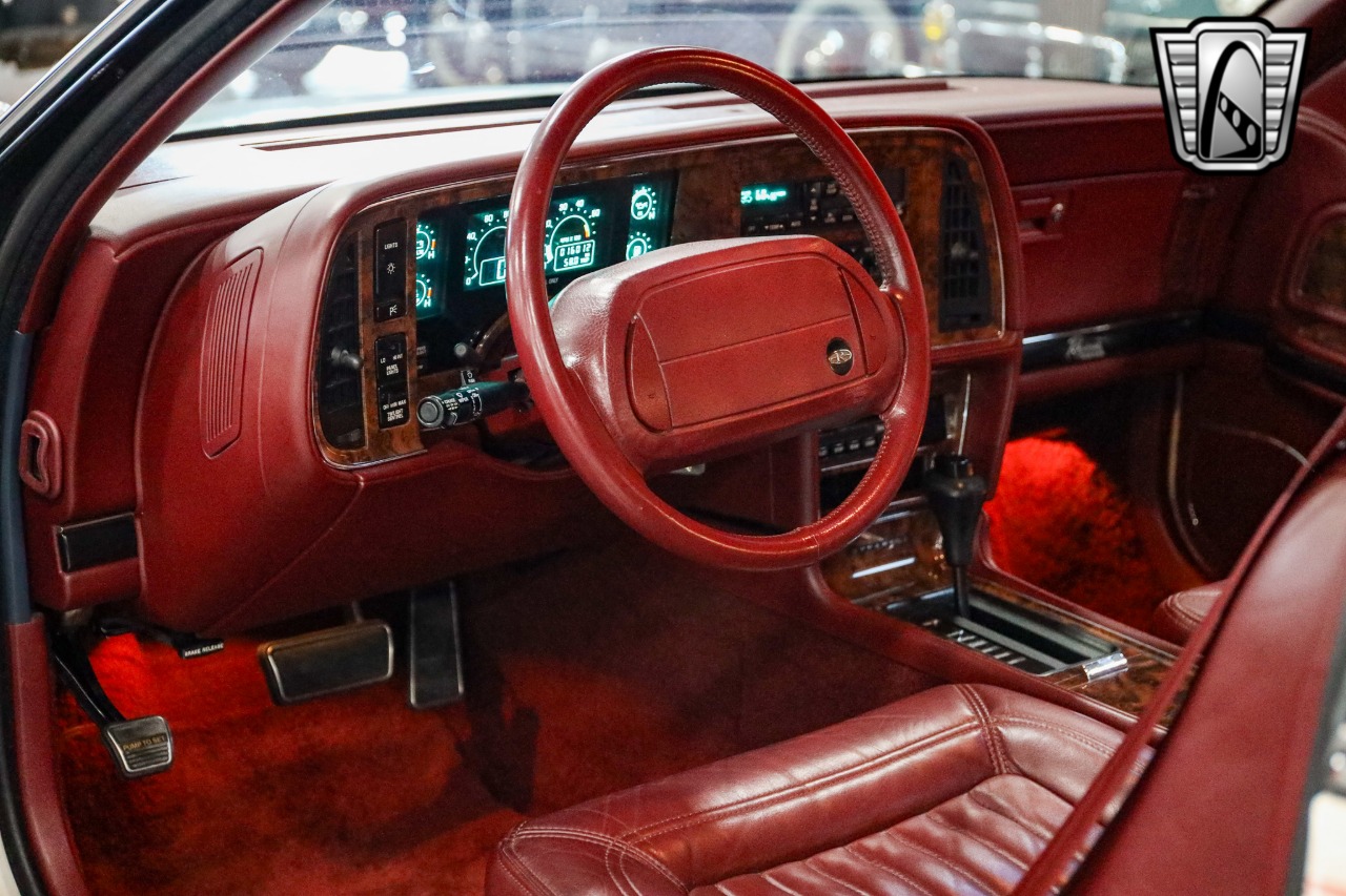 1991 Buick Riviera 18