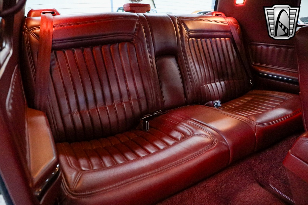 1991 Buick Riviera 24