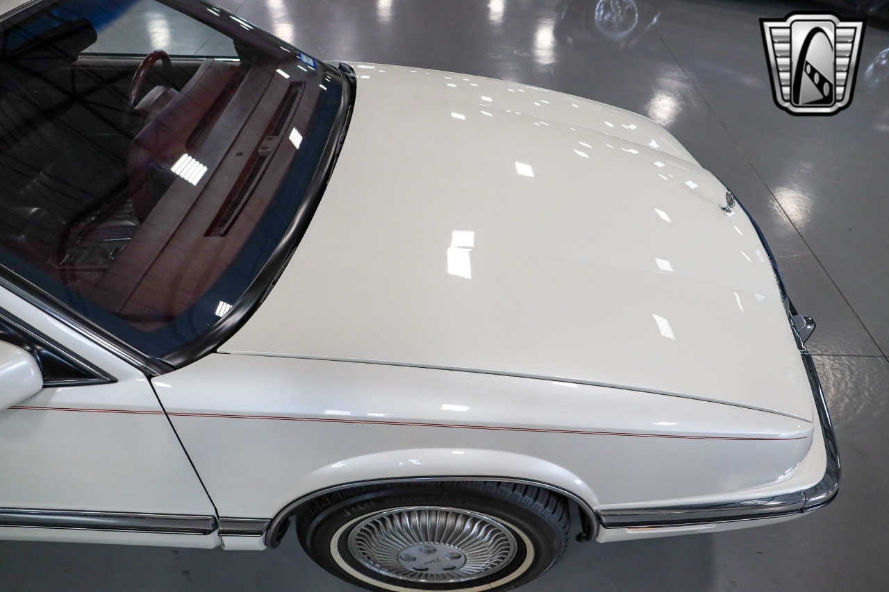 1991 Buick Riviera 61