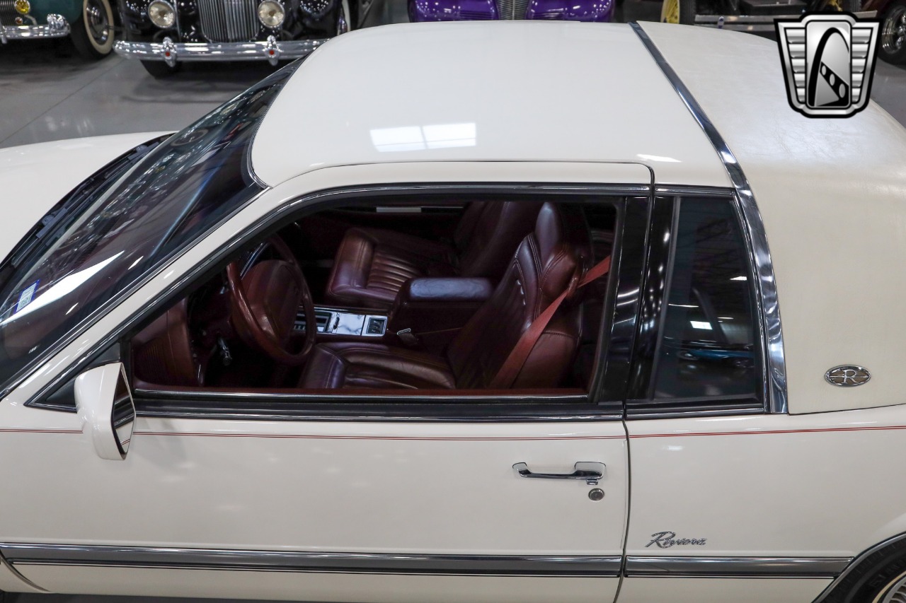 1991 Buick Riviera 42