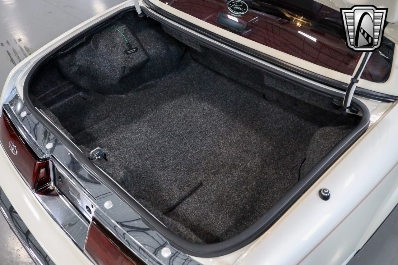 1991 Buick Riviera 90