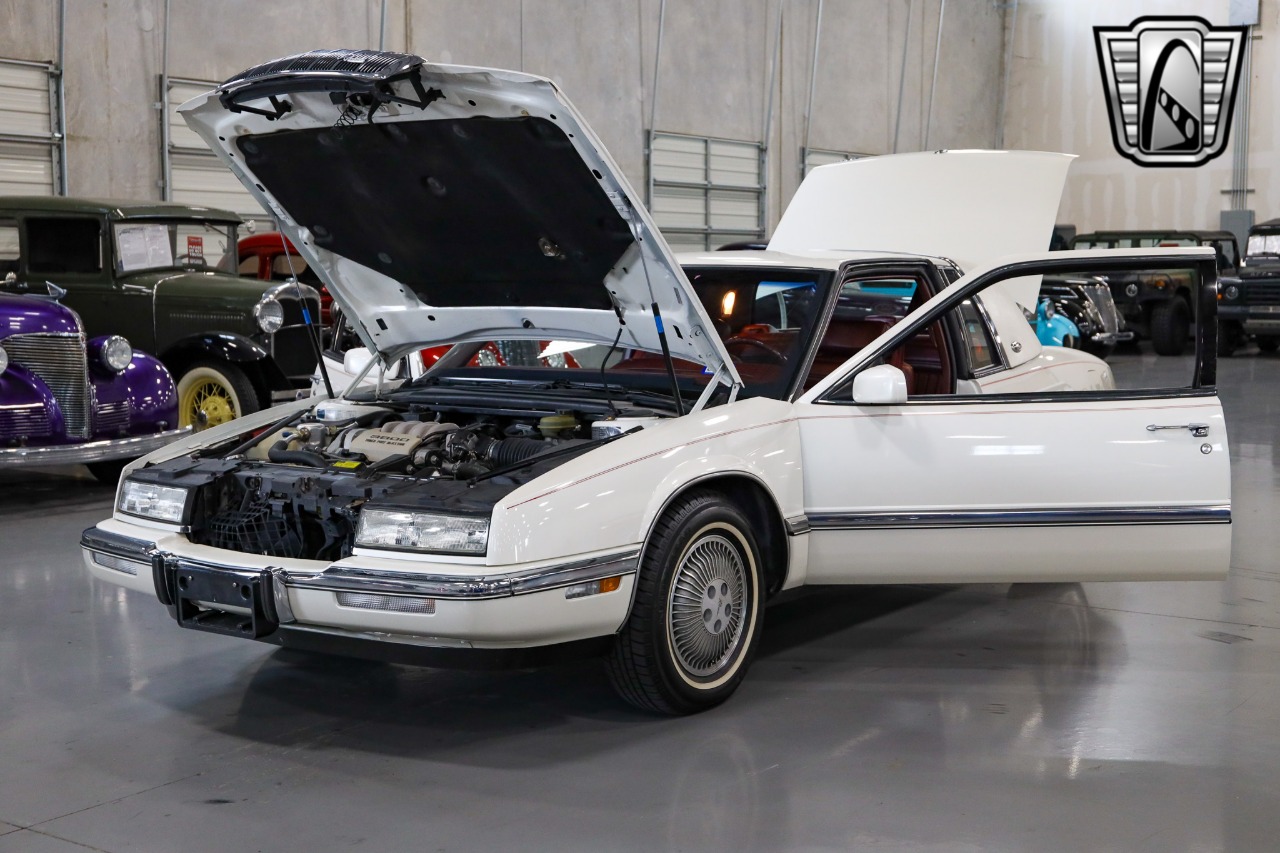 1991 Buick Riviera 71