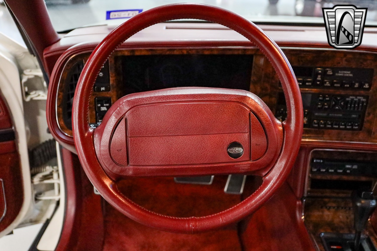1991 Buick Riviera 22