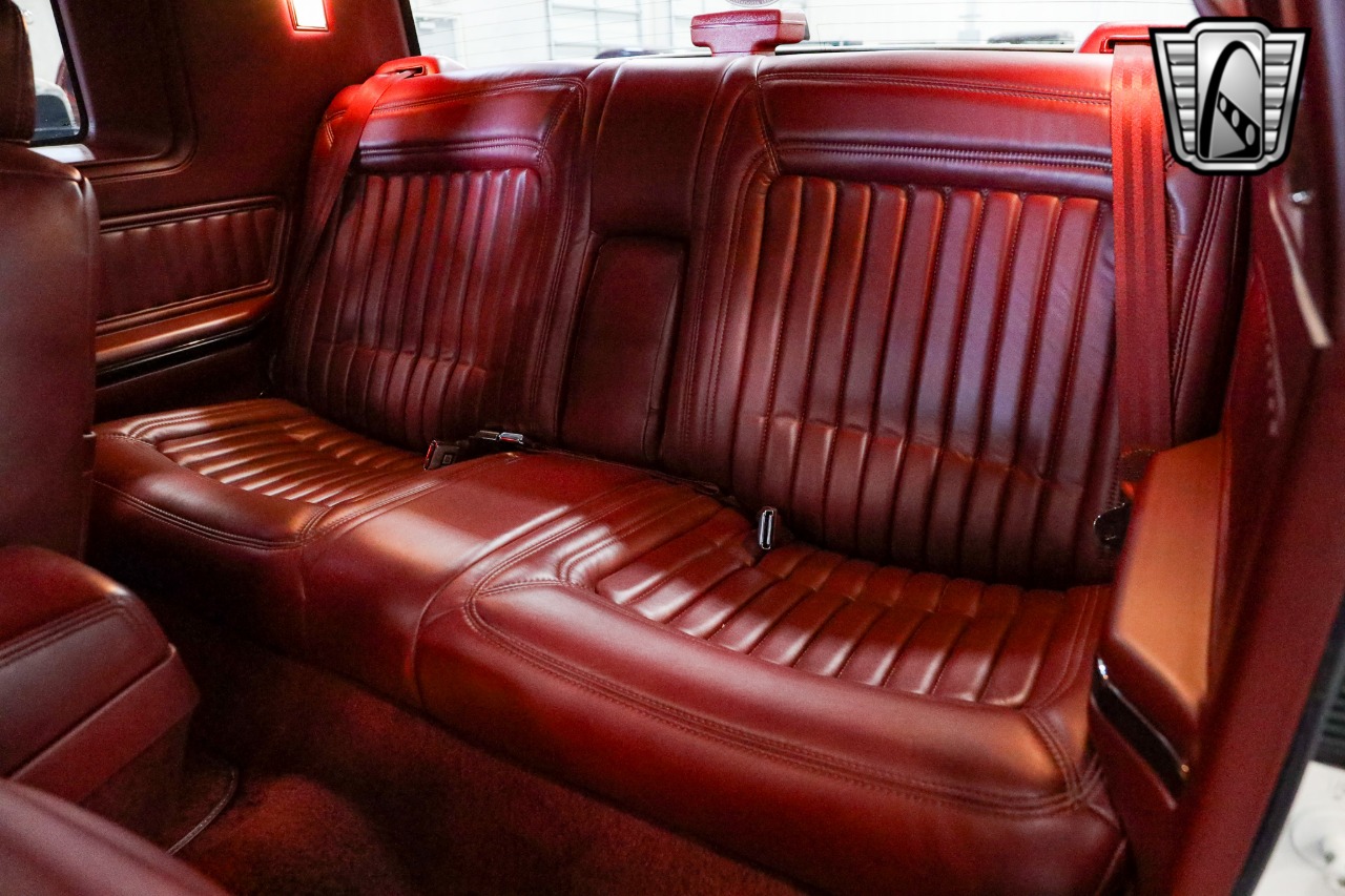 1991 Buick Riviera 23