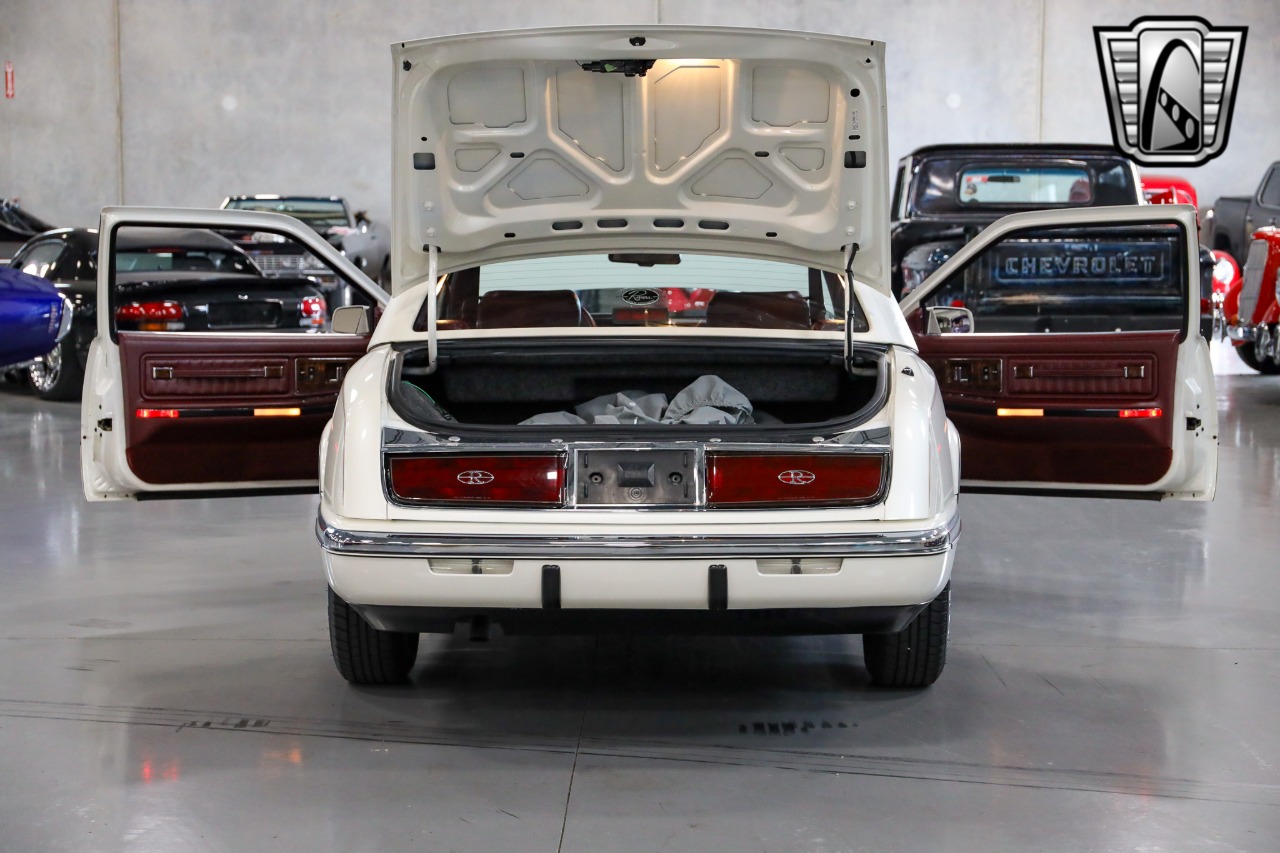 1991 Buick Riviera 73