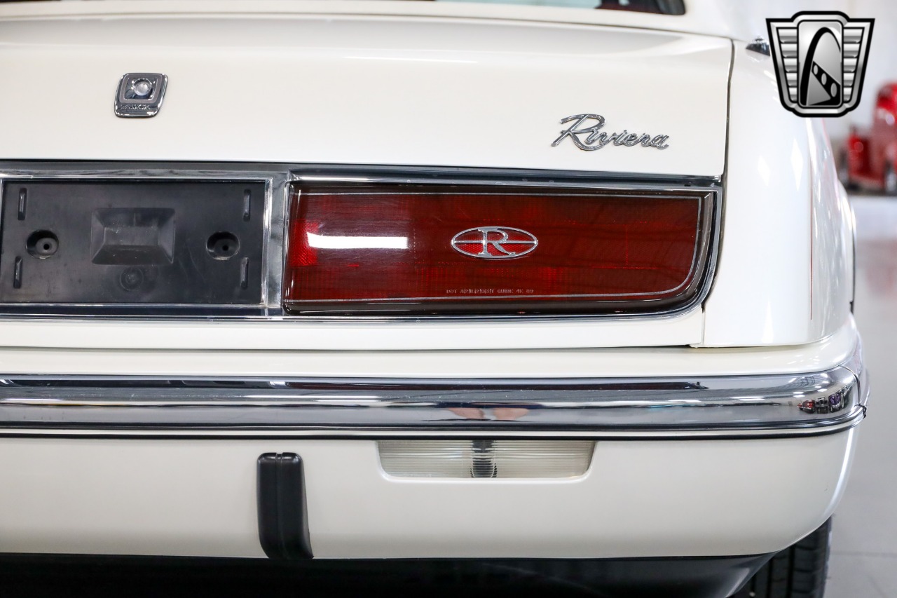 1991 Buick Riviera 53