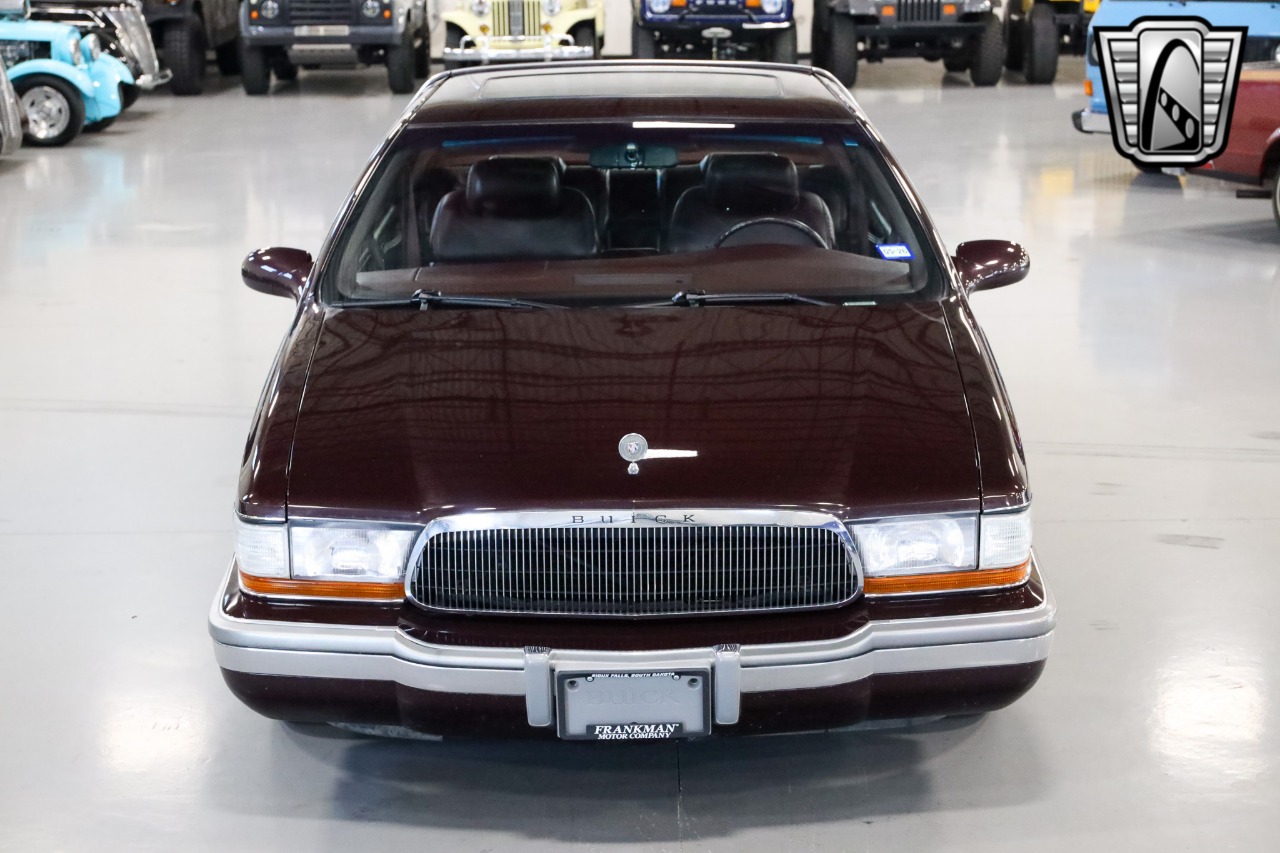 1996 Buick Roadmaster 32