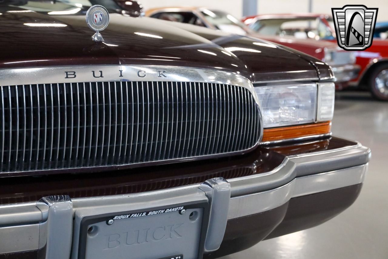 1996 Buick Roadmaster 9