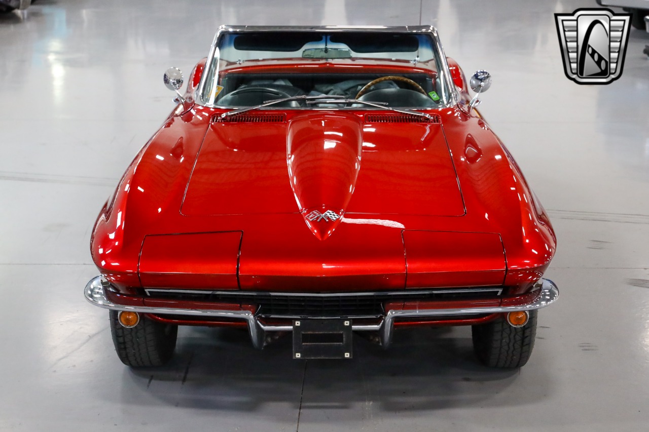 1965 Chevrolet Corvette 32