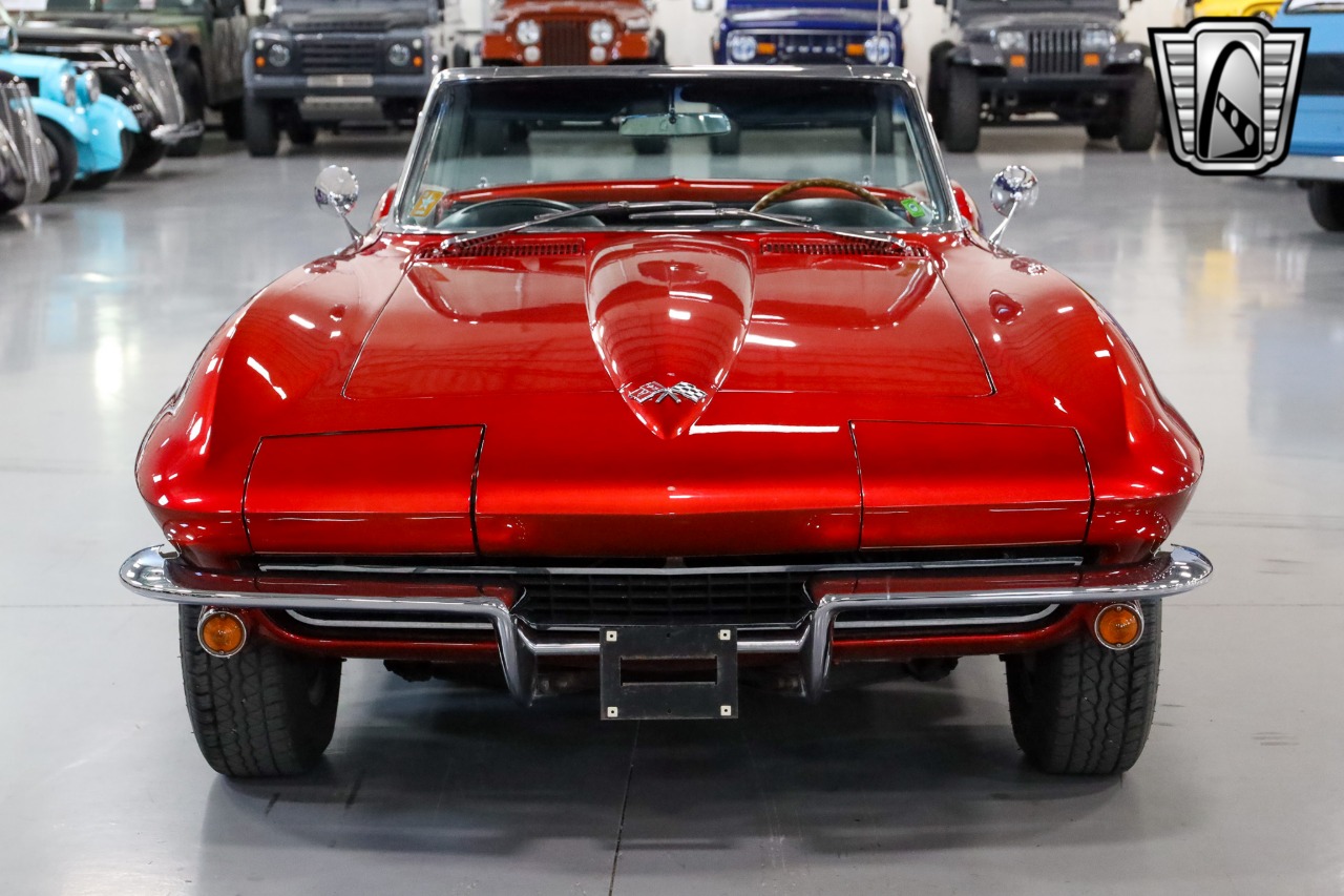1965 Chevrolet Corvette 2