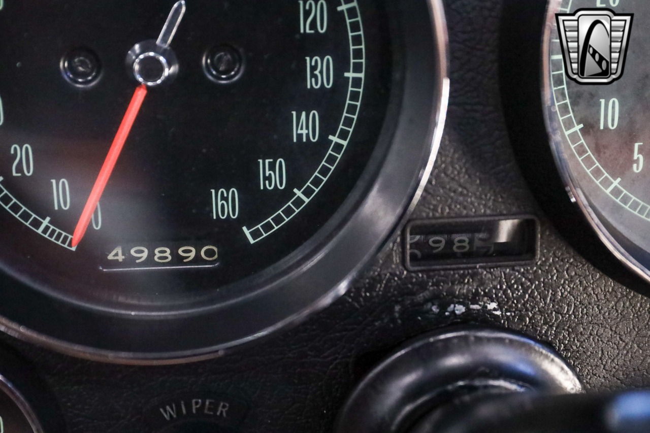 1965 Chevrolet Corvette 20