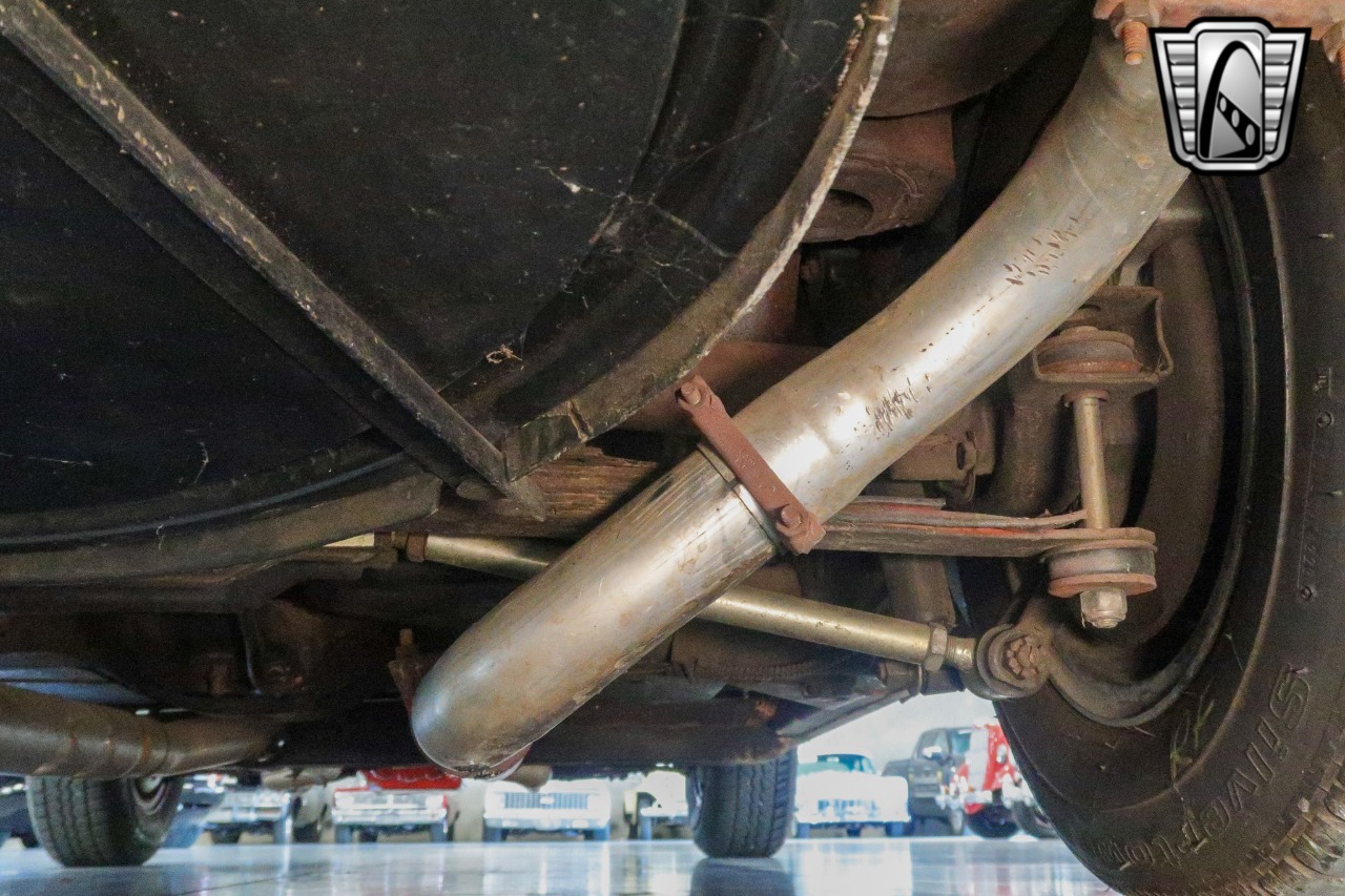 1965 Chevrolet Corvette 29