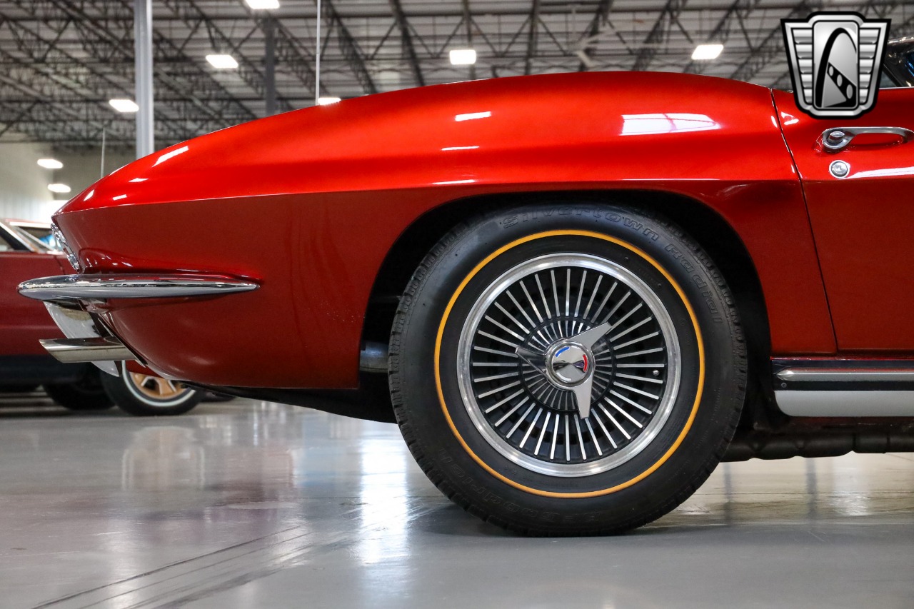 1965 Chevrolet Corvette 8