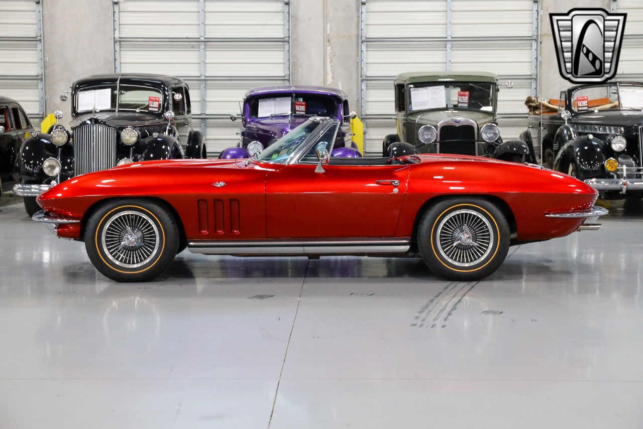 1965 Chevrolet Corvette 39