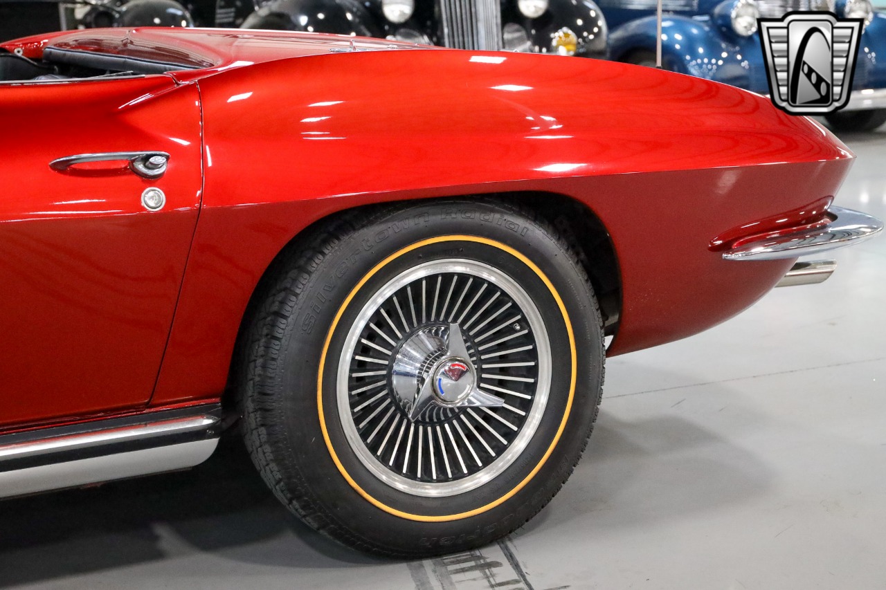 1965 Chevrolet Corvette 42