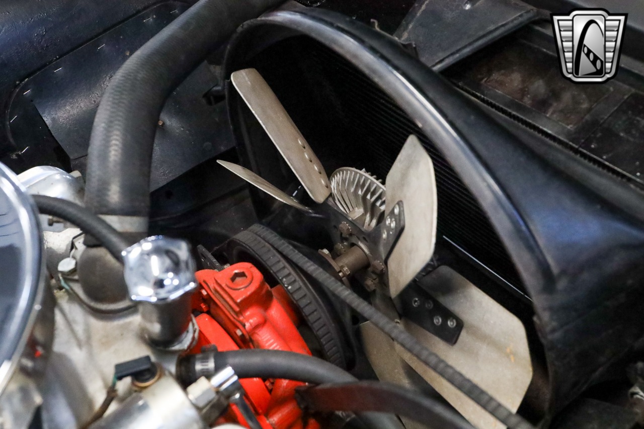 1965 Chevrolet Corvette 81