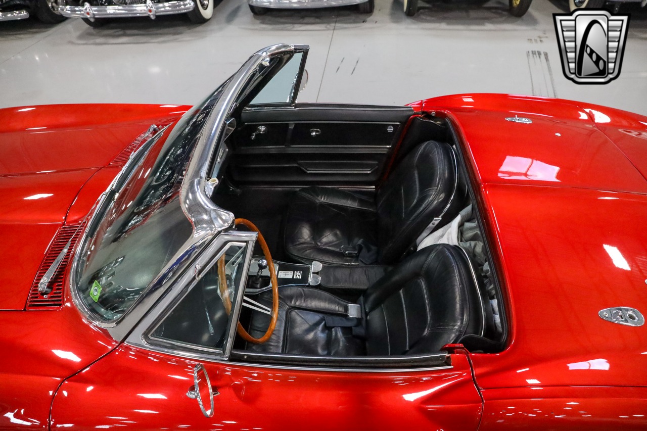 1965 Chevrolet Corvette 44