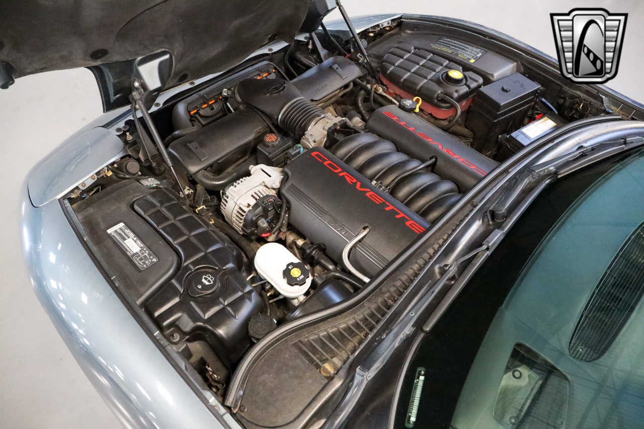 2003 Chevrolet Corvette 13