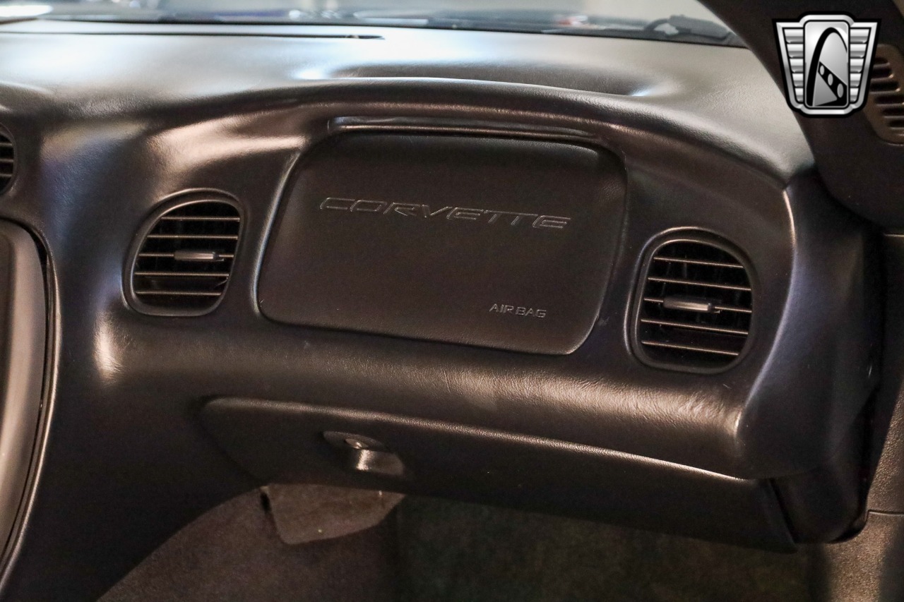 2003 Chevrolet Corvette 26