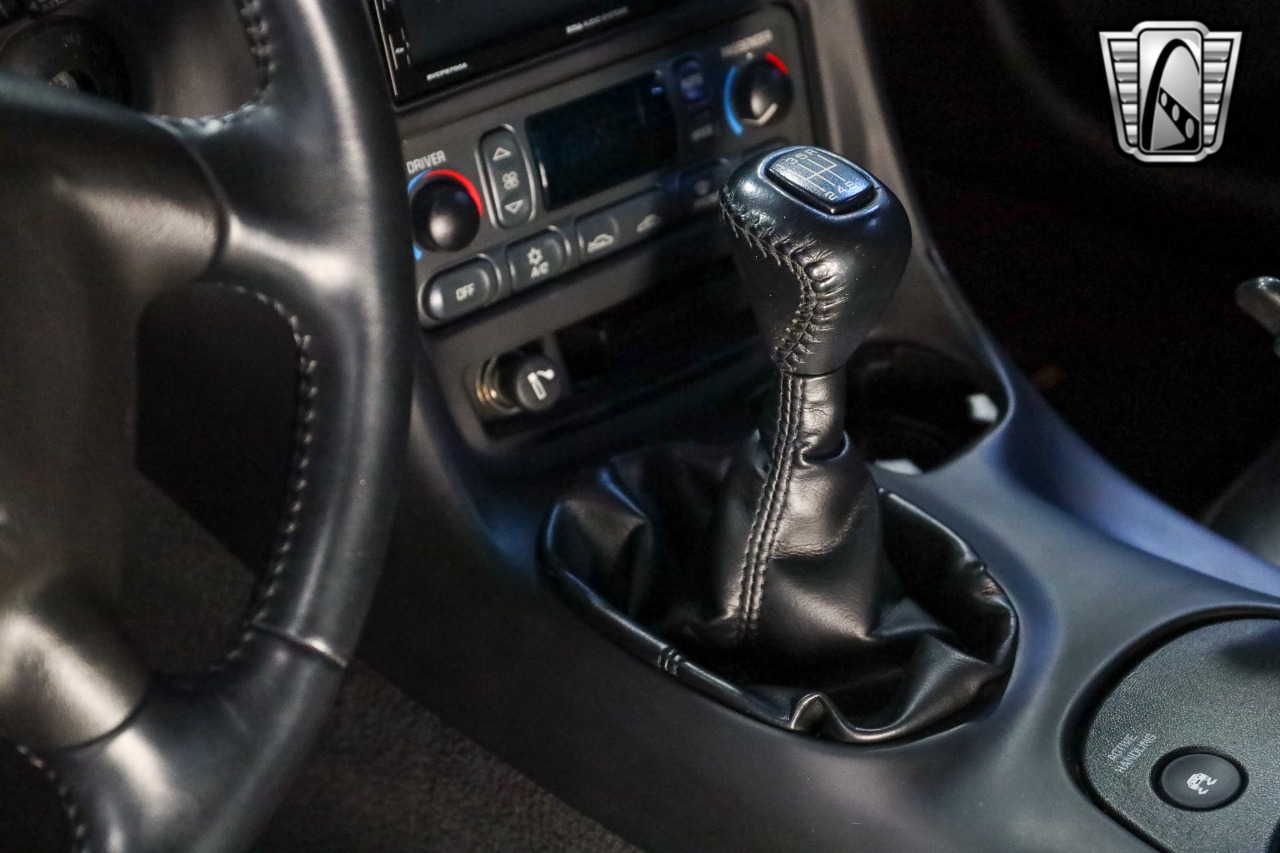 2003 Chevrolet Corvette 18