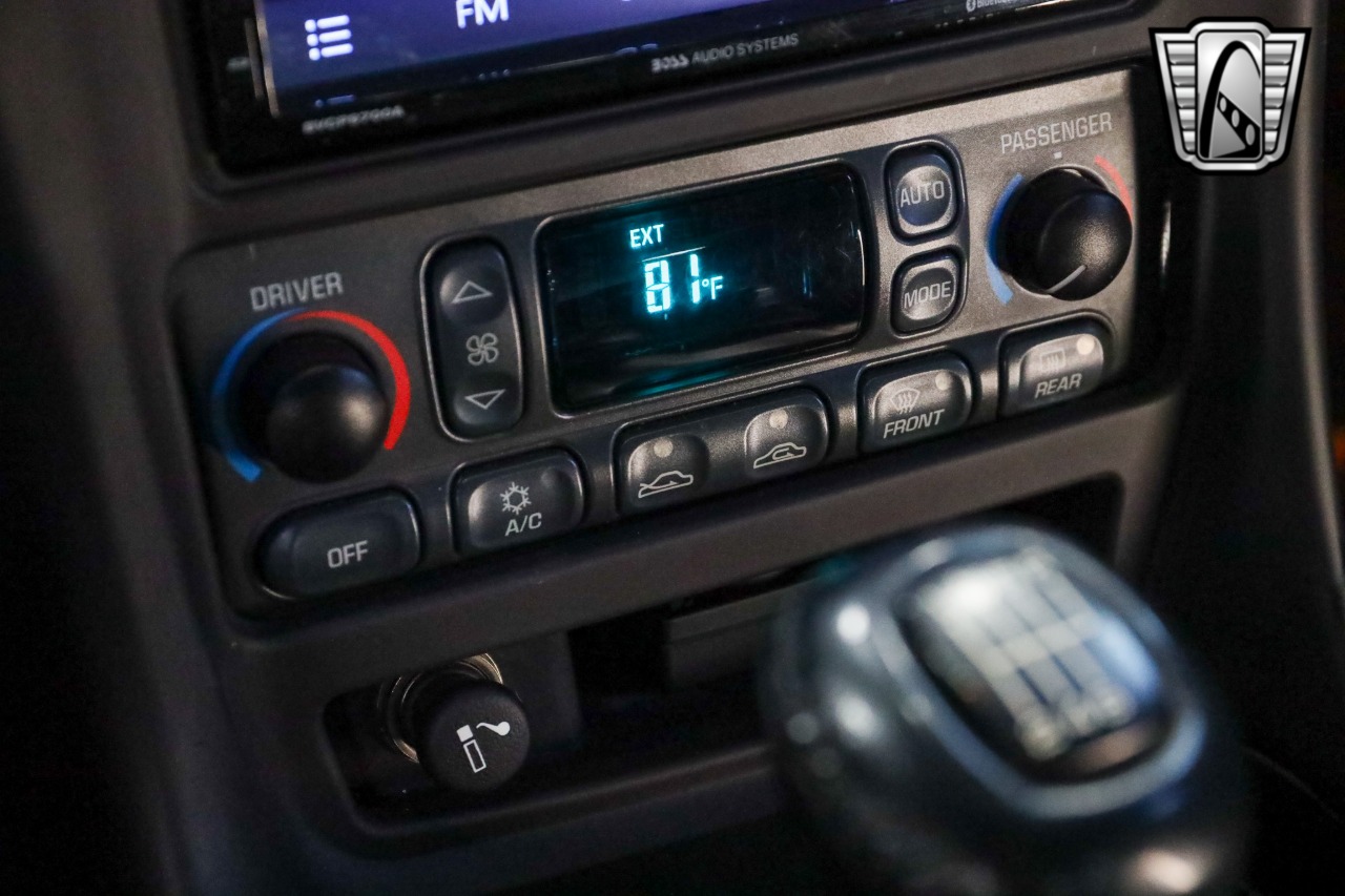 2003 Chevrolet Corvette 98