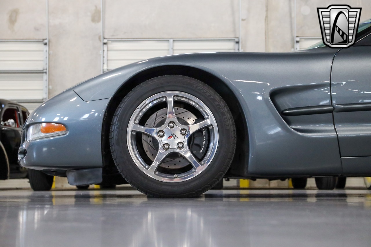 2003 Chevrolet Corvette 4