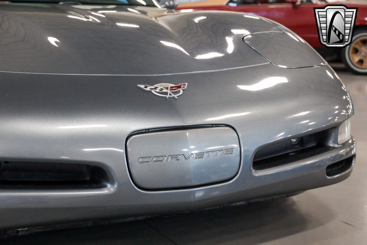2003 Chevrolet Corvette 9