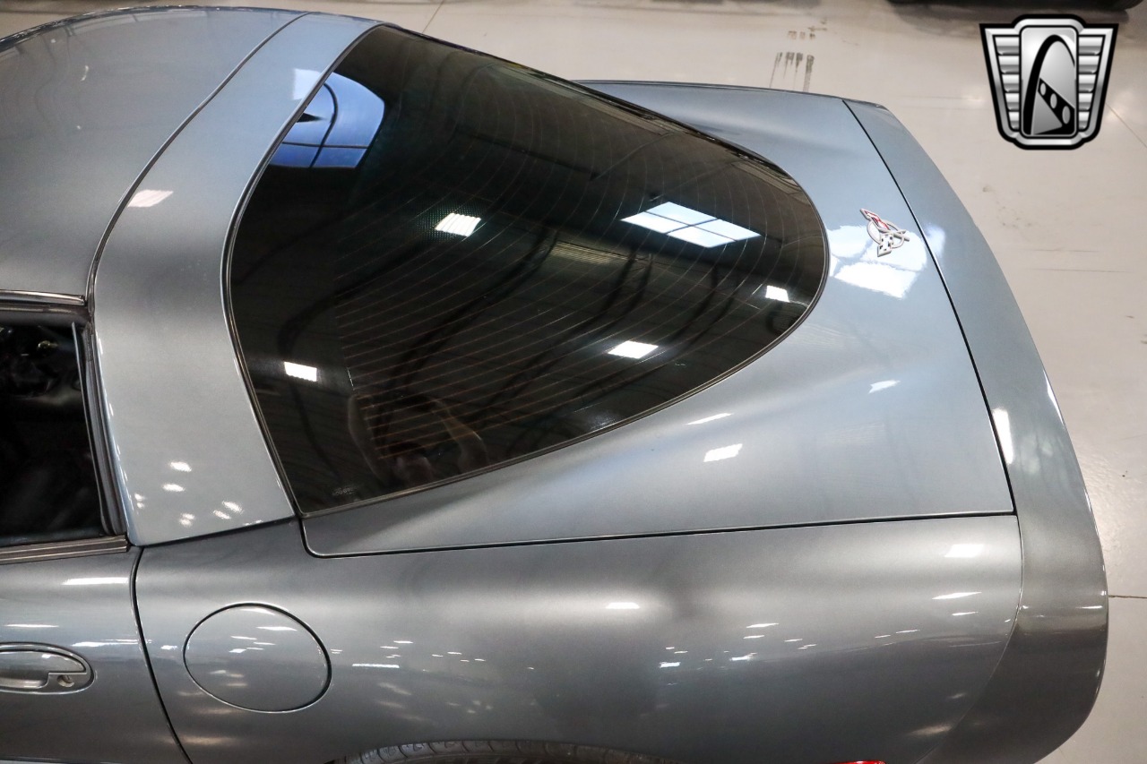 2003 Chevrolet Corvette 45