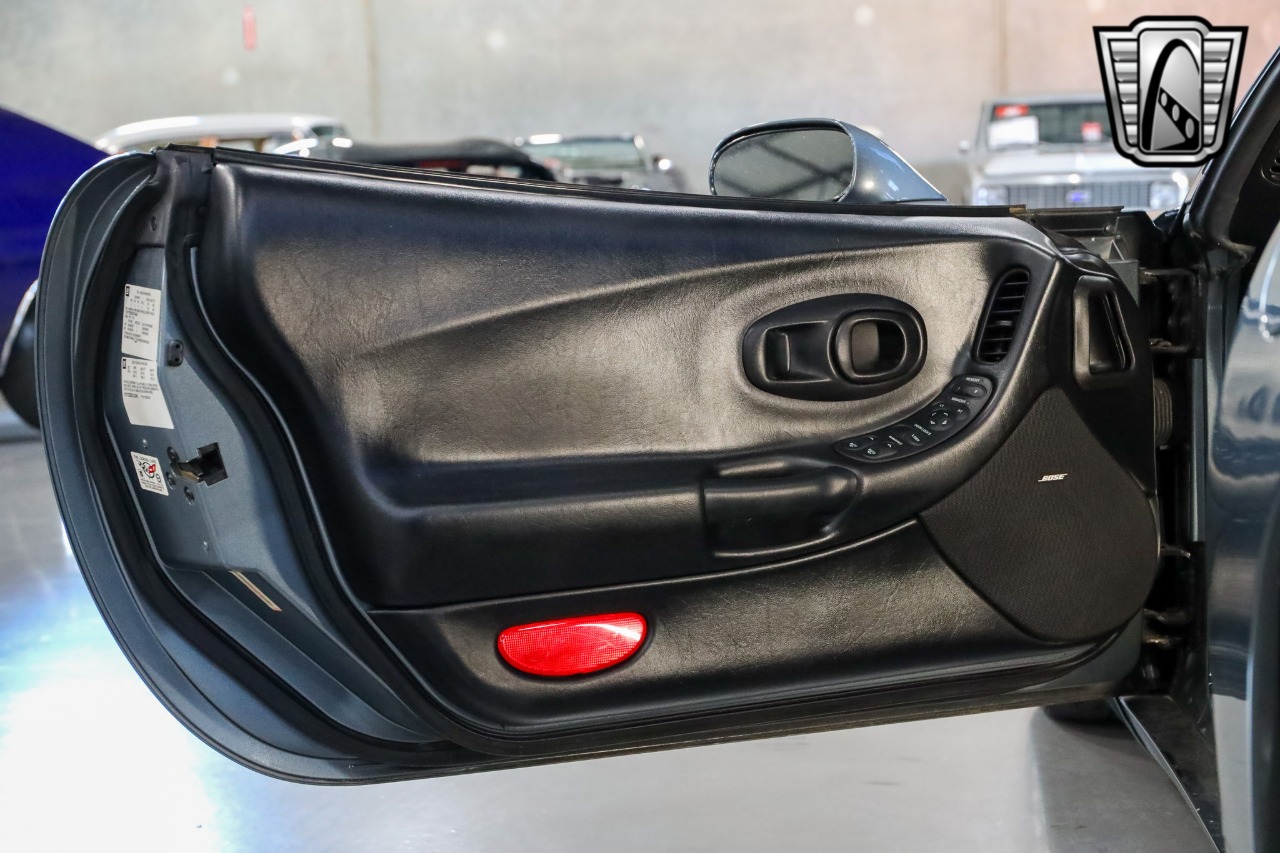 2003 Chevrolet Corvette 15