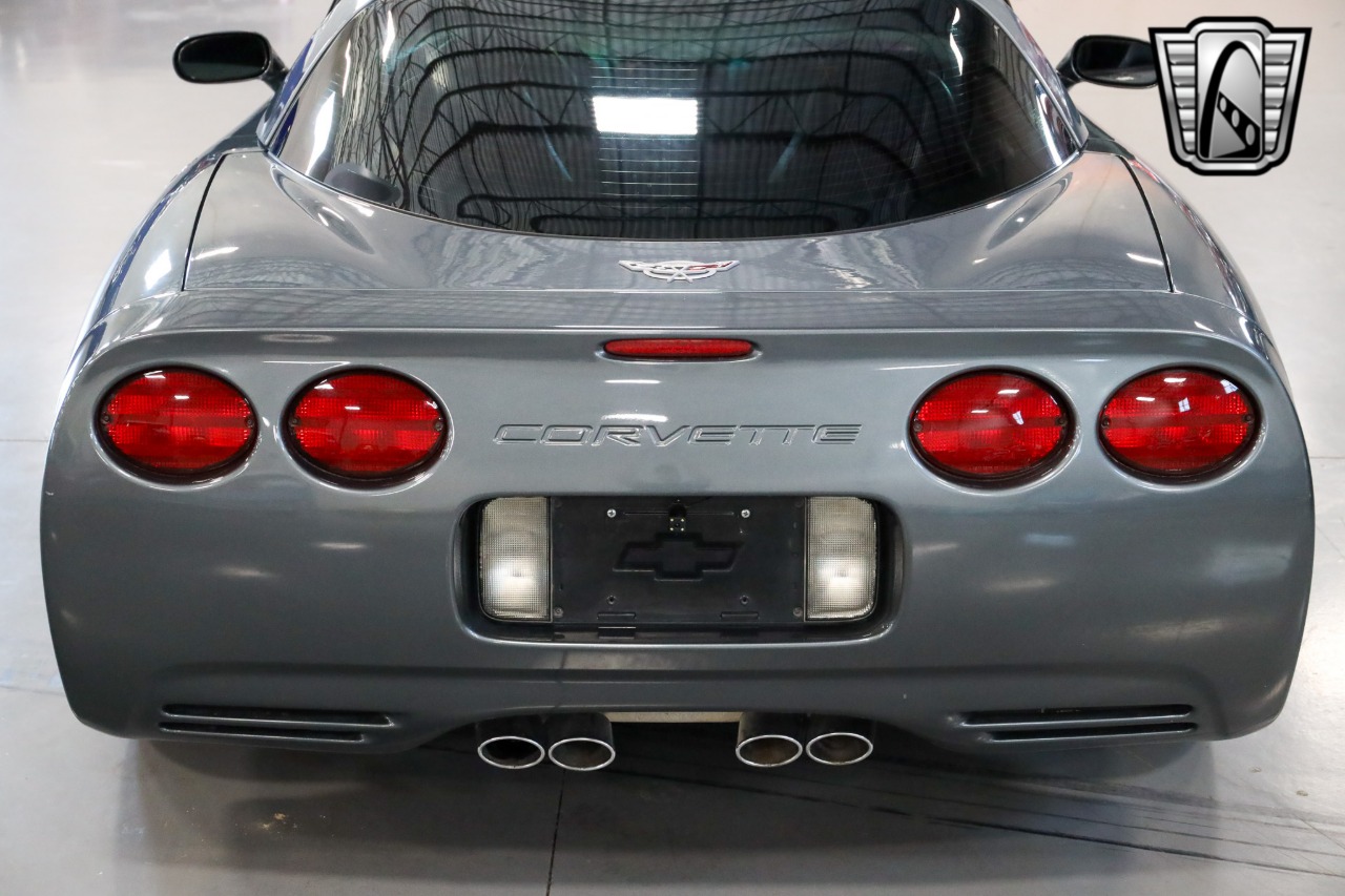 2003 Chevrolet Corvette 6