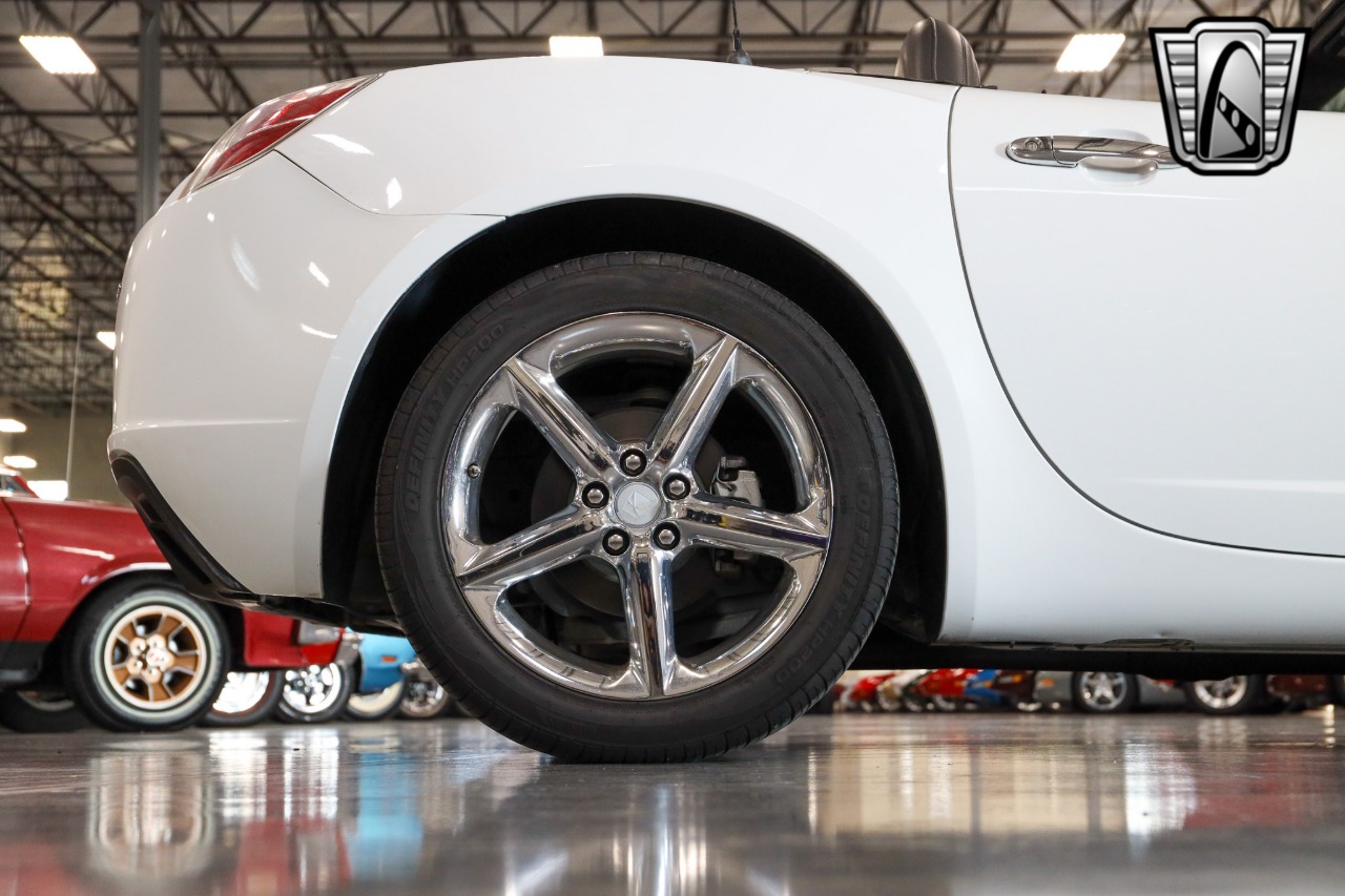 2008 Saturn Sky 9
